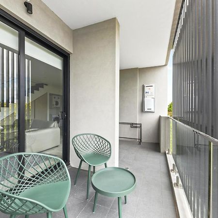 Urban Oasis In Heart Of Homebush シドニー エクステリア 写真